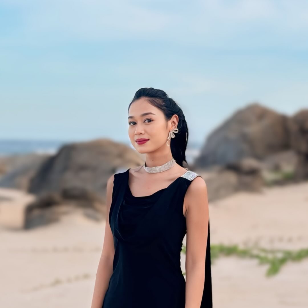 Putri Alya